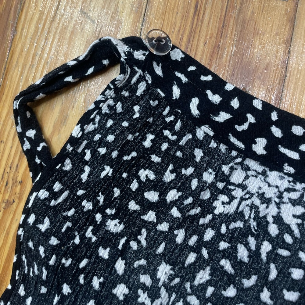Black and white floral skirt - Picture 4 of 9